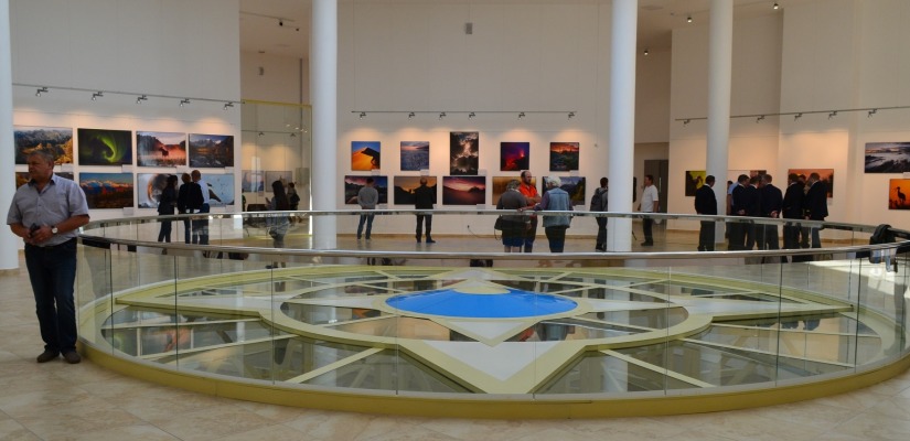 В главном музее Хакасии открылась уникальная фотовыставка «Первозданная Россия»