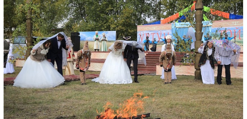 В театрализованном прологе праздника «Уртун тойы»  расскажут о традициях хакасской свадьбы