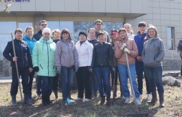 Сотрудники министерства культуры Хакасии приняли участие в Республиканском субботнике