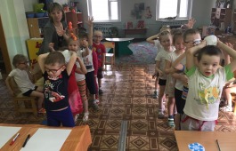 Для дошколят детского сада «Журавлик» провели игровую викторину «Зима»