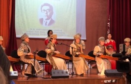 Юные музыканты-фольклористы Хакасии поздравят своего учителя на большом юбилейном концерте