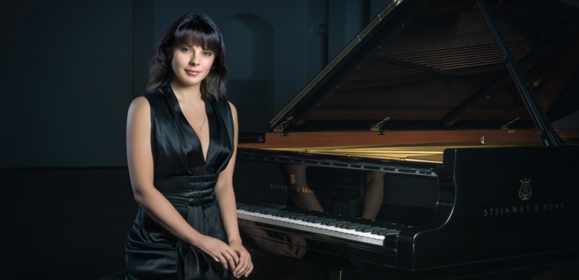 Блистательная пианистка Екатерина Мечетина вернется в Хакасию с новым проектом