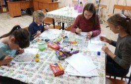 Республиканская детская библиотека приглашает маленьких жителей Хакасии на «Живописный субботник»