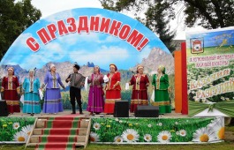 Ансамбль русской песни «Медуница» принял участие в межрегиональном фестивале казачьей культуры в селе Ермаковское