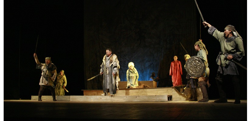 Жители села Аскиз увидят спектакль Хакасского драматического театра имени А.М.Топанова «Хан Мирген»