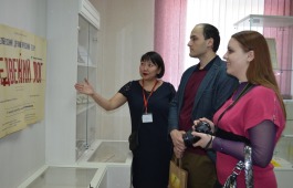 Национальная библиотека Хакасии приглашает на выставку, посвященную Михаилу Кильчичакову