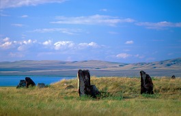 Республиканская библиотека для слепых приглашает на книжную выставку, посвященную Хакасии