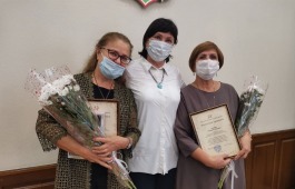 Министр культуры Хакасии наградила почетными грамотами преподавателей Детской музыкальной школы №1