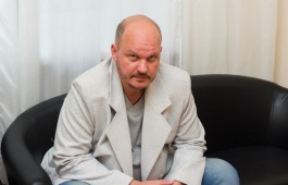 Блиц-интервью. Дмитрий Дьяконов: «Прибило к берегу Русского театра»