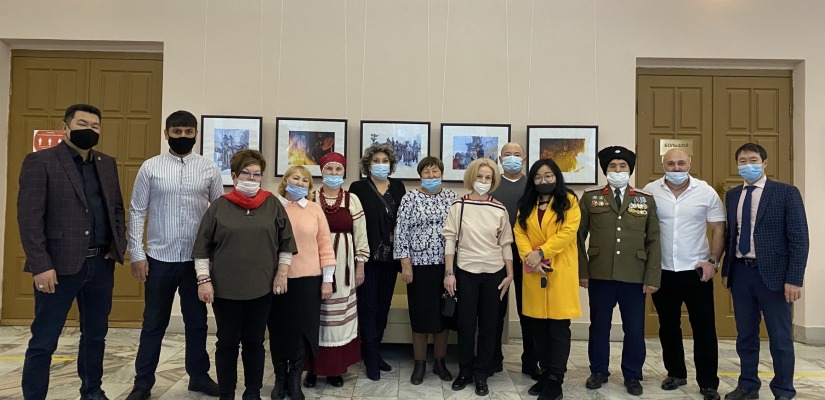 В Центре культуры имени Кадышева за круглым столом встретились  представители национальных общественных организаций Хакасии