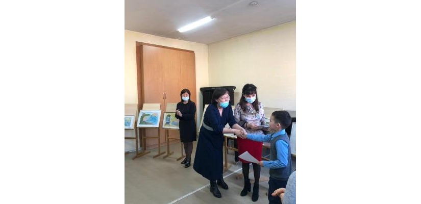 В Хакасской республиканской национальной детской школе искусств прошел конкурс художников имени Нади Рушевой