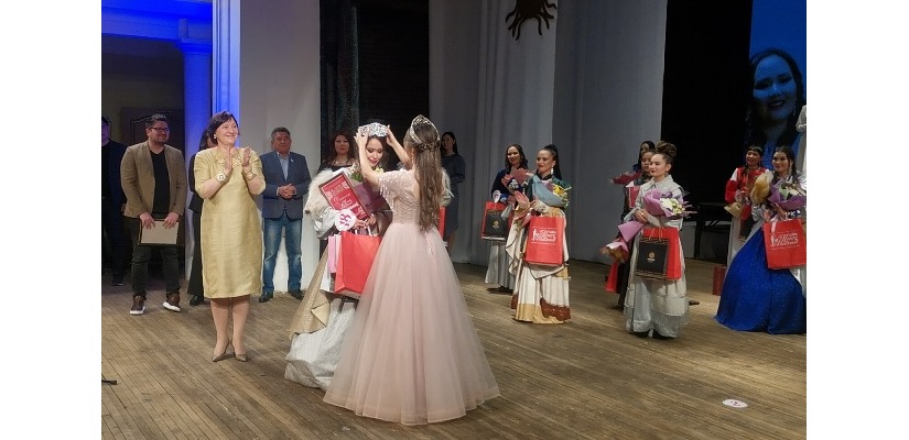 Торжество красоты, таланта и грации: в Хакасии определили победительницу X юбилейного конкурса «Мисс Абахай – 2022»
