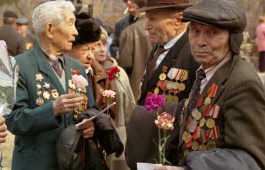 Приходи по Пушкинской карте на фотовыставку «Знамя Победы» в Национальный центр имени С.П. Кадышева